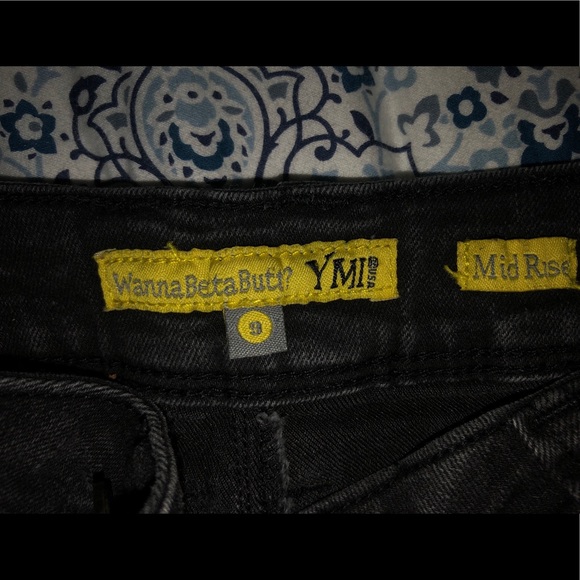 WannaBetaButt Black Jean Shorts - Picture 3 of 3